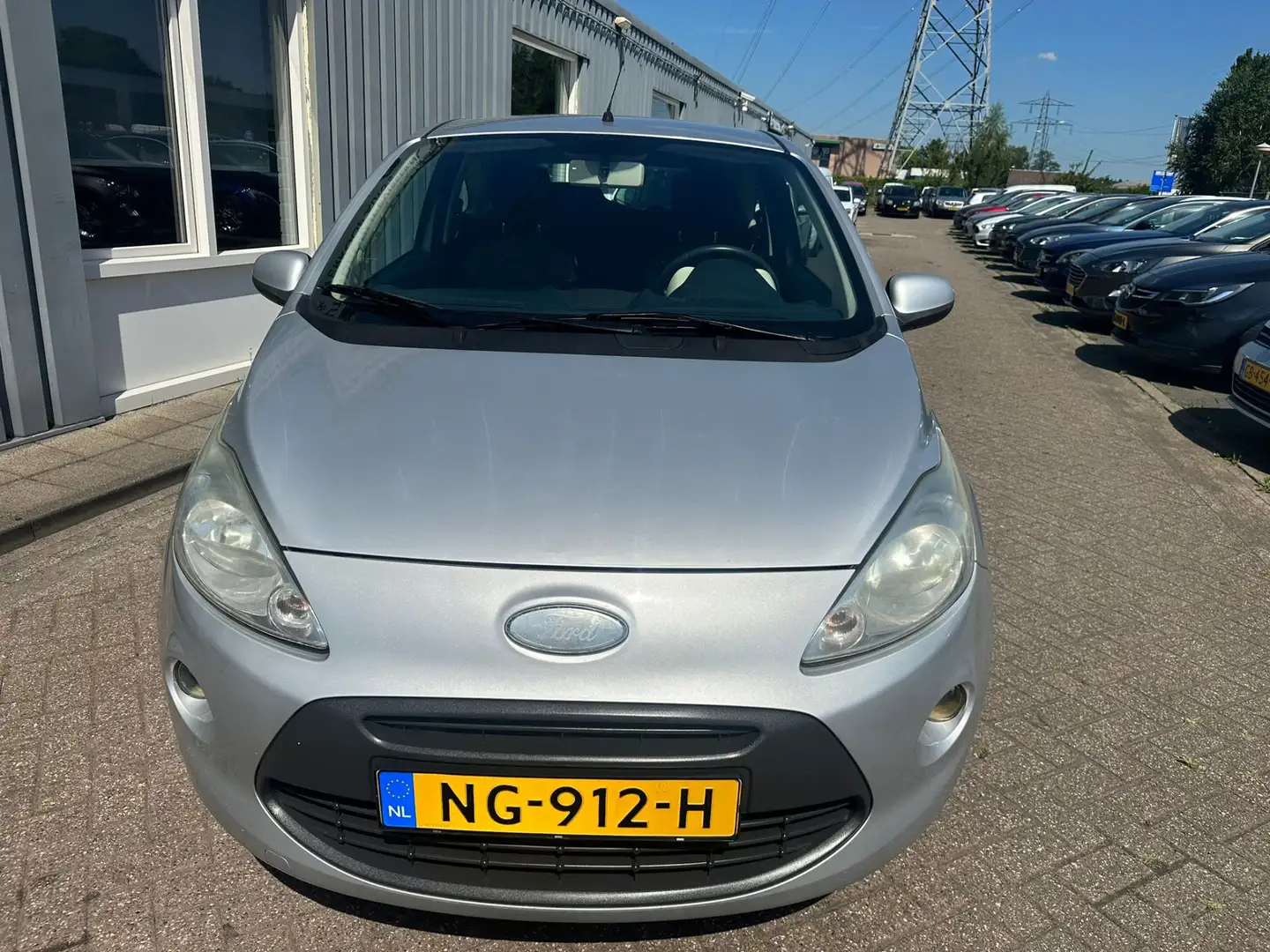 Ford Ka/Ka+ 1.2 Titanium Grijs - 2