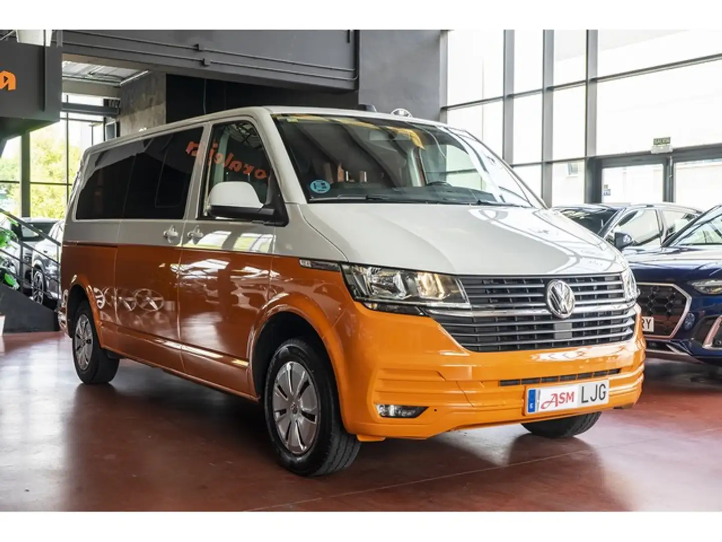 Volkswagen T5 Caravelle 2.0TDI Batalla Larga 110kW Aut Оранжевый - 2