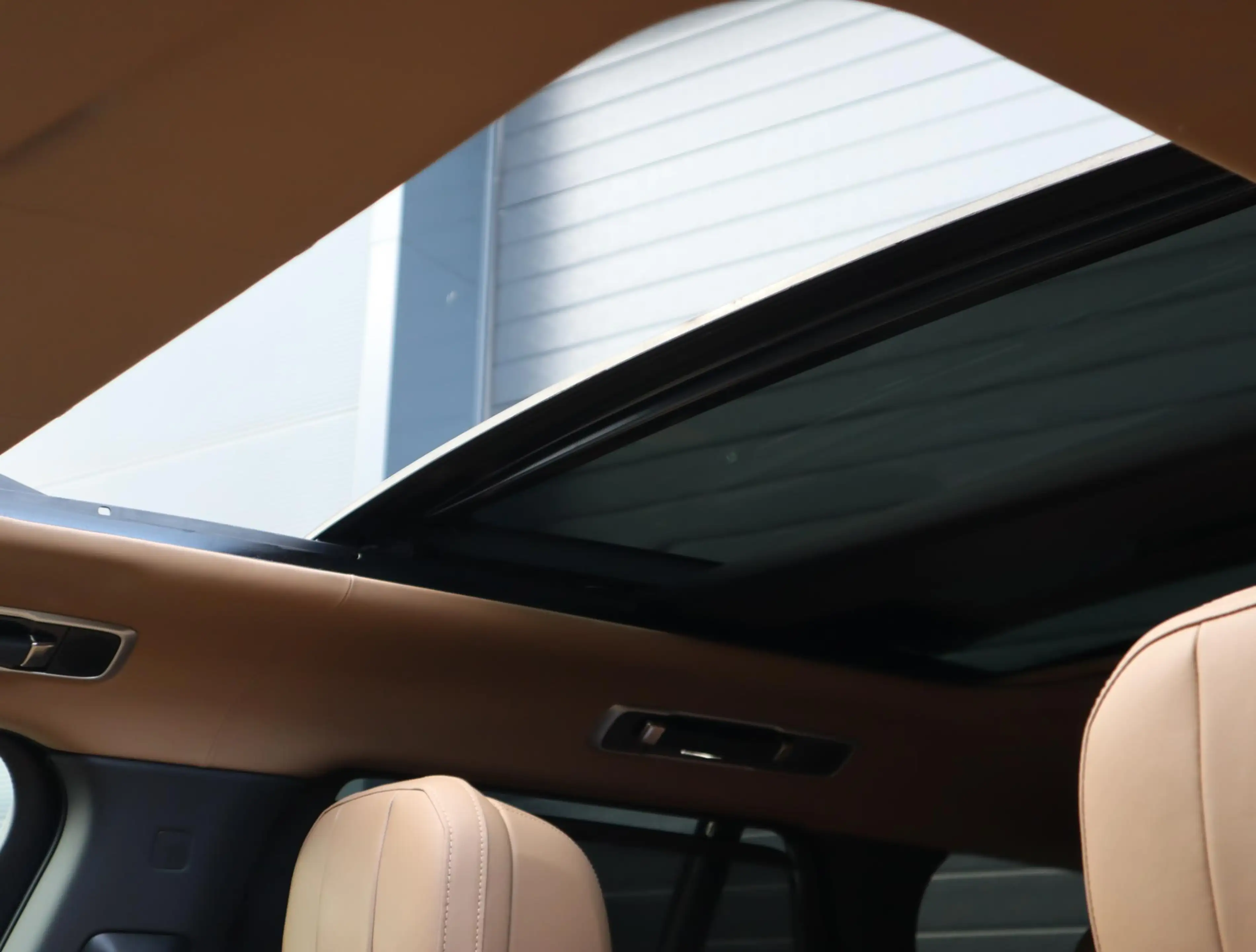 Land Rover Range Rover 3.0 P510e Autobiography PHEV | Pano | Stoel en stu — photo 2