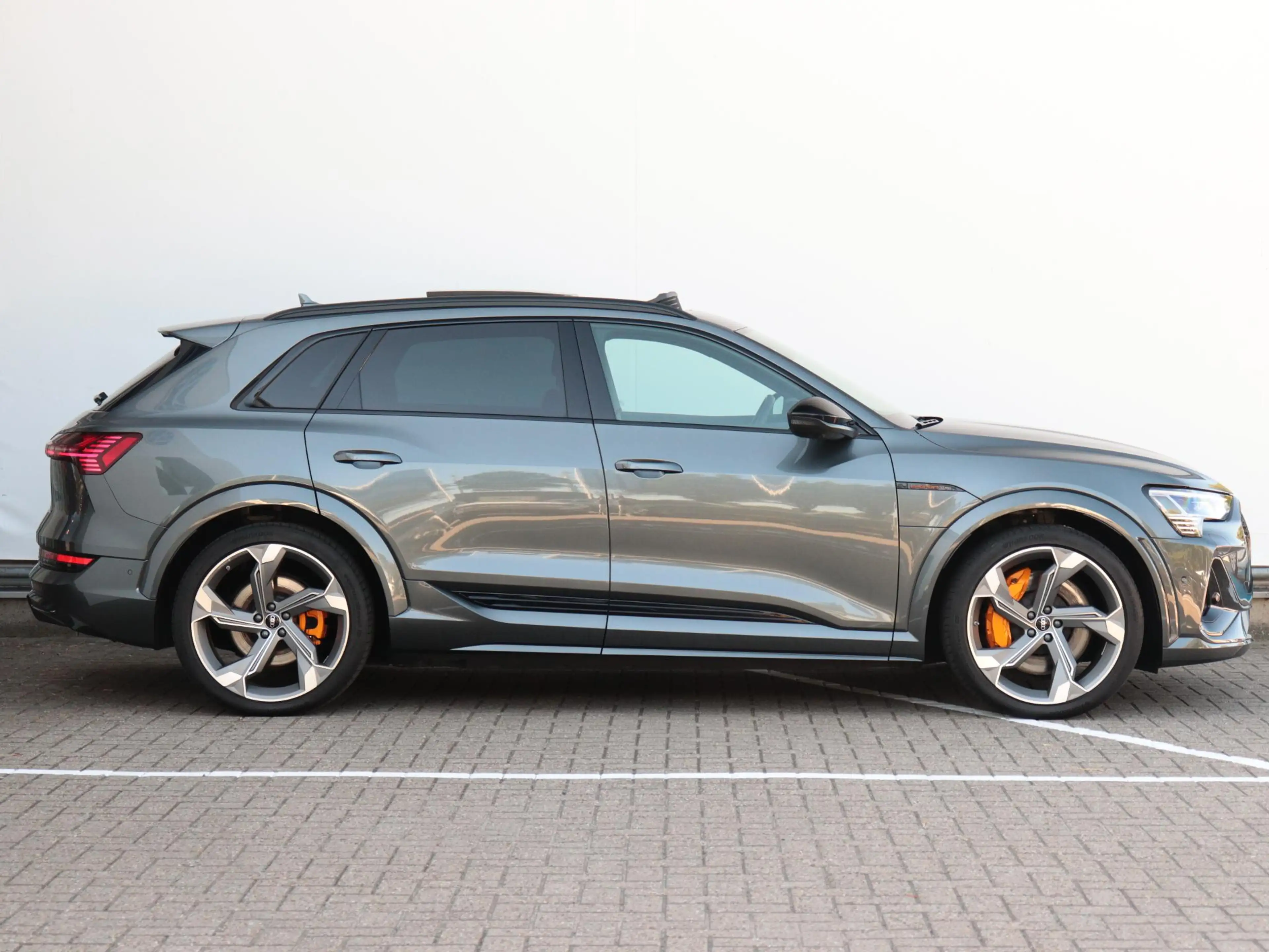 Audi e-tron S quattro 95 kWh | B&O | Panoramadak | Leder | 360 — photo 4