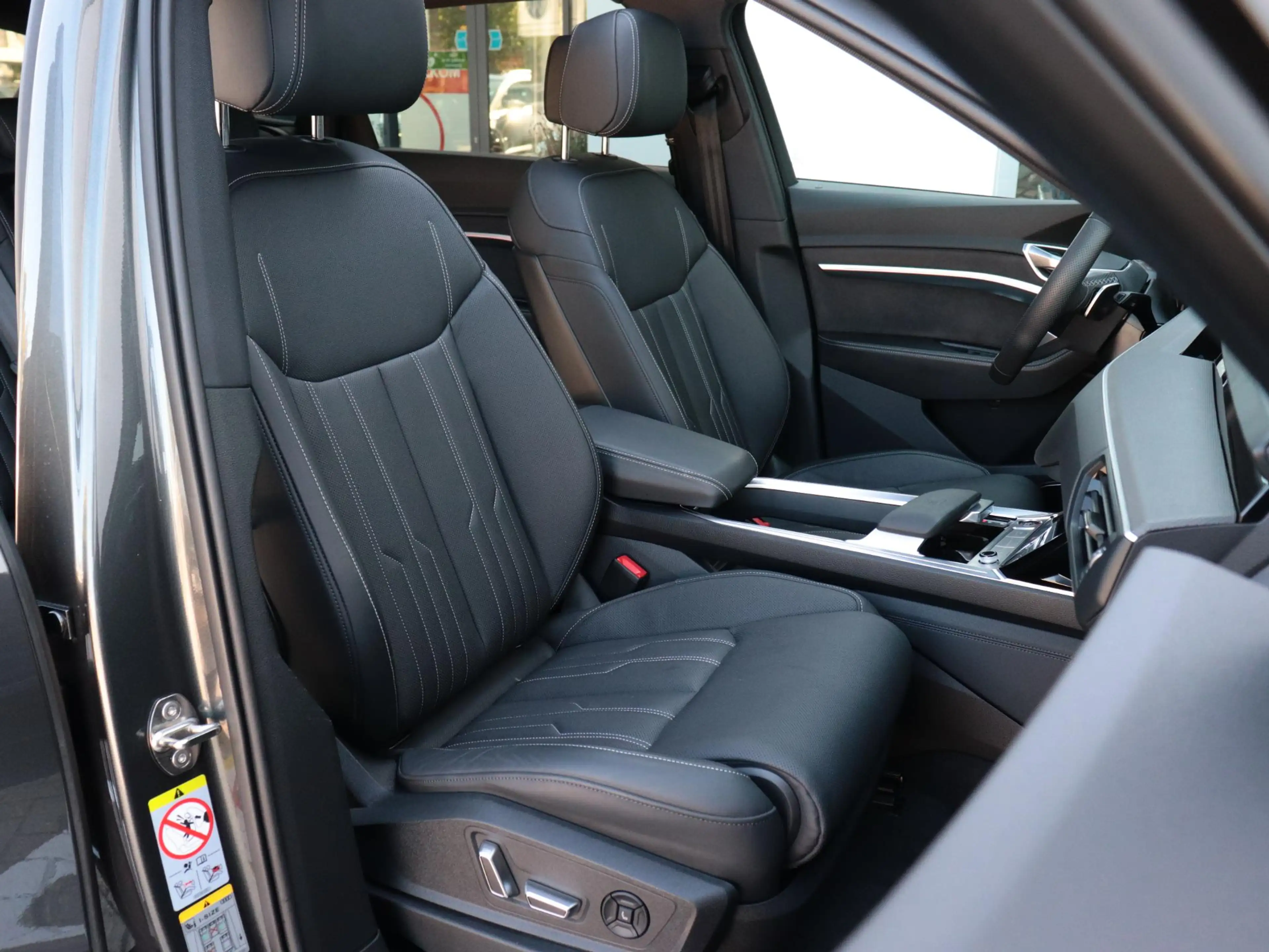 Audi e-tron S quattro 95 kWh | B&O | Panoramadak | Leder | 360 — photo 9