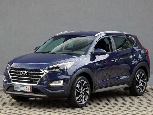 Imagine Hyundai TUCSON 1,6 T-GDI Premium/LED/Navi/4xSH/AHK/19"LM