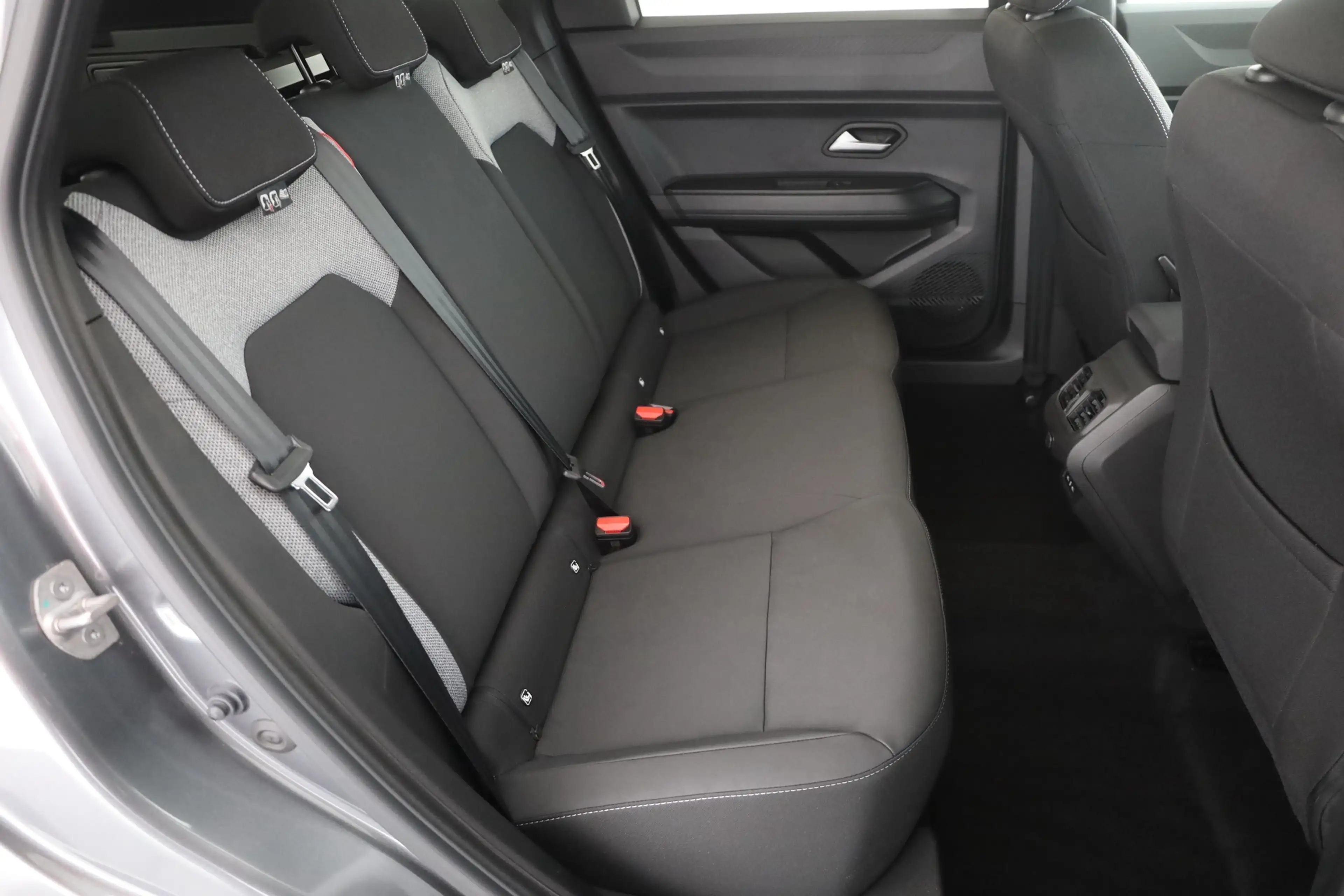 Dacia Bigster Journey HEV 155 Aut. LED ACC 360° — photo 23