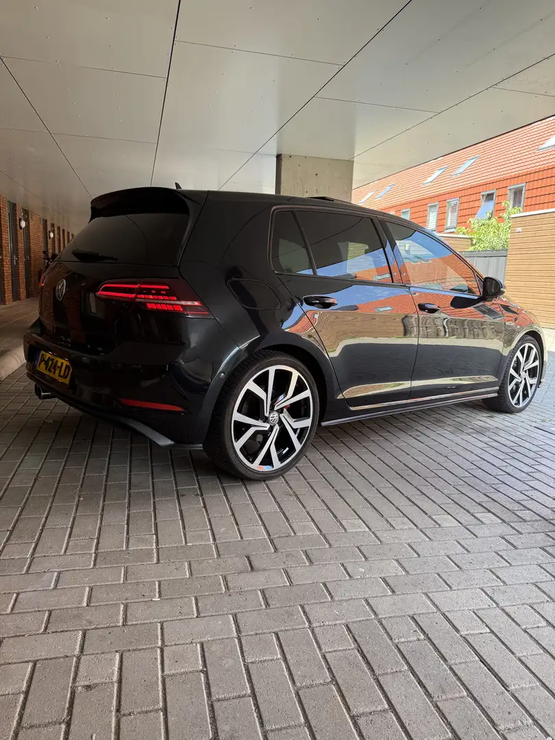 Volkswagen Golf Volkswagen Golf 7.5 2.0 Gtd 2018 Zwart - 2