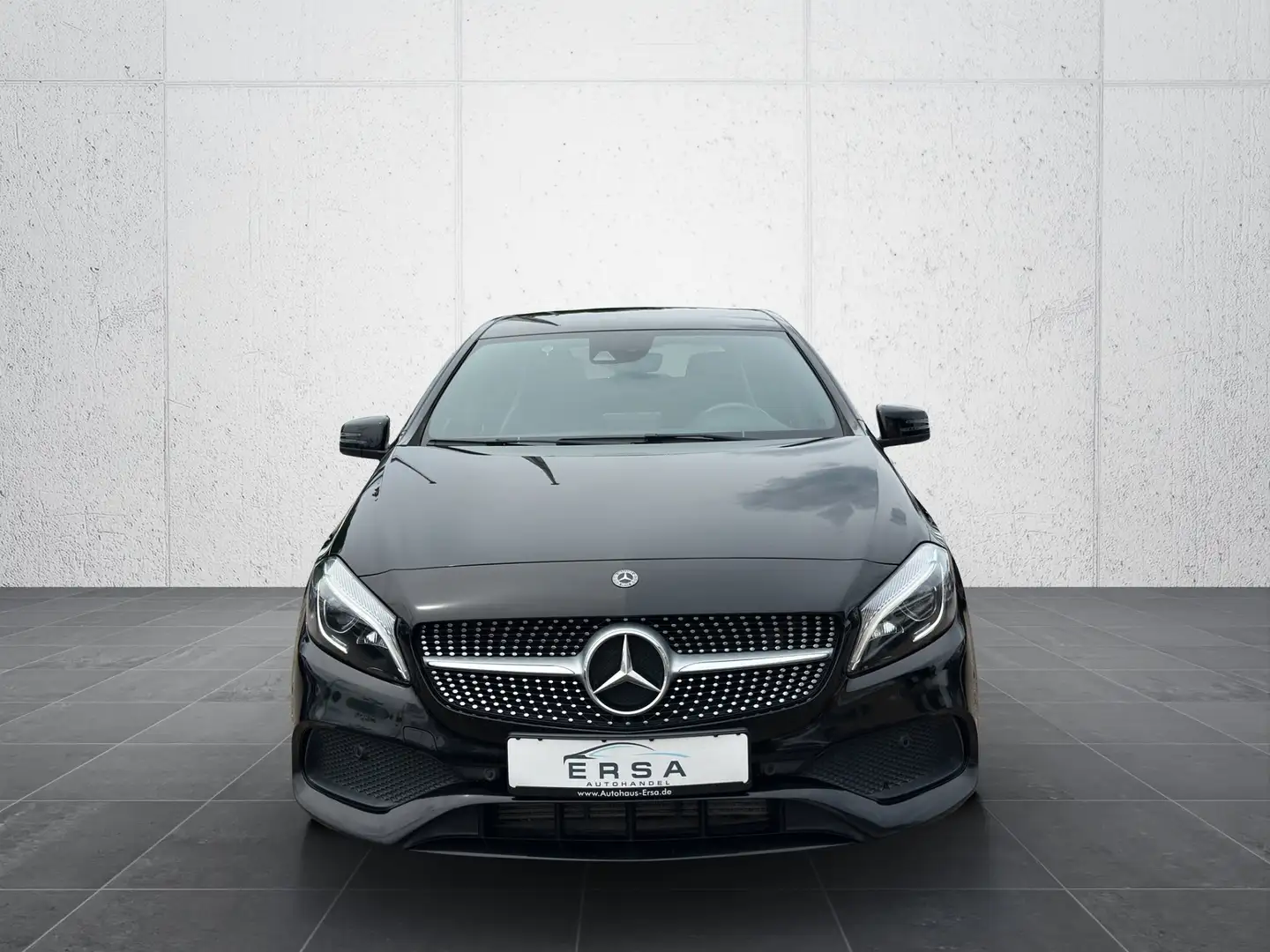 Mercedes-Benz A 200 d Aut. AMG-Line*Diamantgrill*RFK*LED* Schwarz - 2