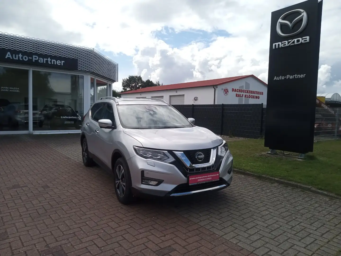 Nissan X-Trail 1.7 dCi 6MT N-Connecta 5 Sitze PGD Plateado - 1