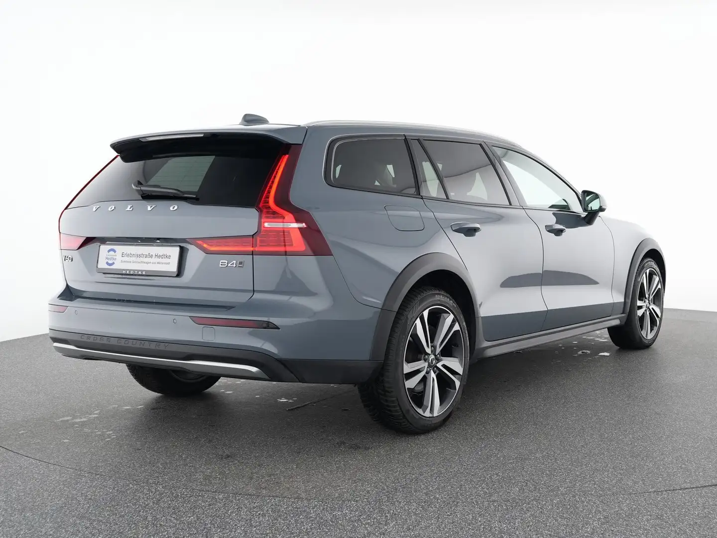 Volvo V60 Cross Country B4 Diesel AWD Plus 19"+STANDHZ Gris - 2