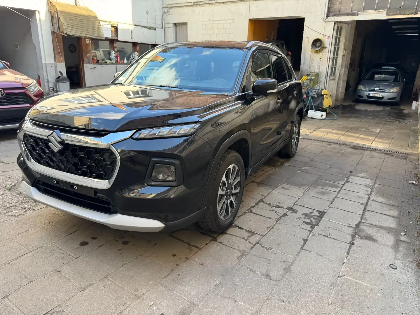 Suzuki Vitara Export out of europe - 1