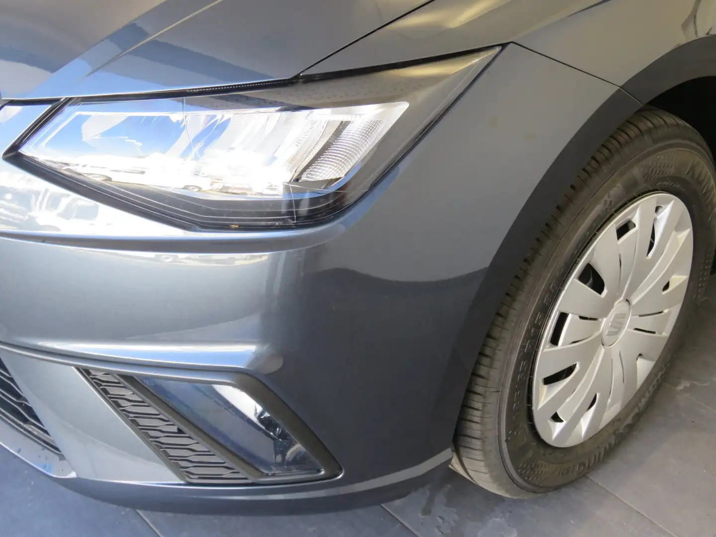 SEAT Ibiza Reference Edition 1.0 Grijs - 2