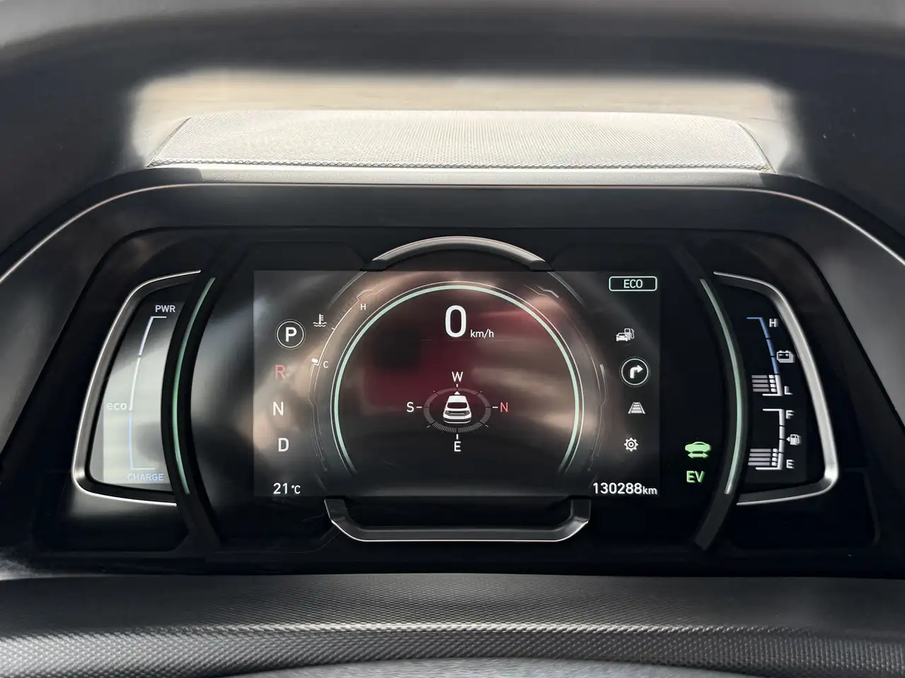 Hyundai IONIQ photo Hyundai IONIQ