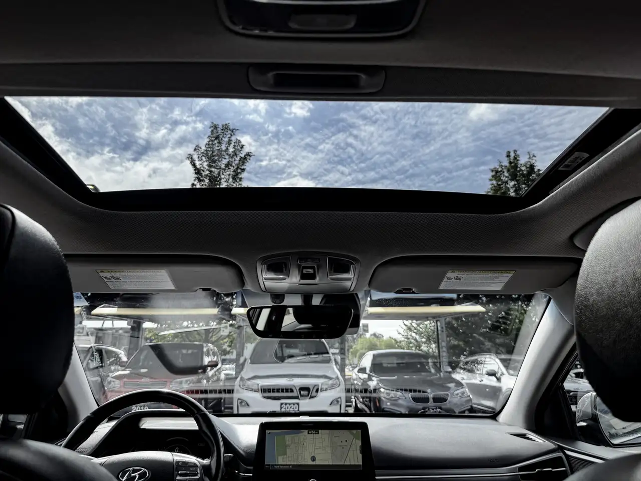 Hyundai IONIQ photo Hyundai IONIQ