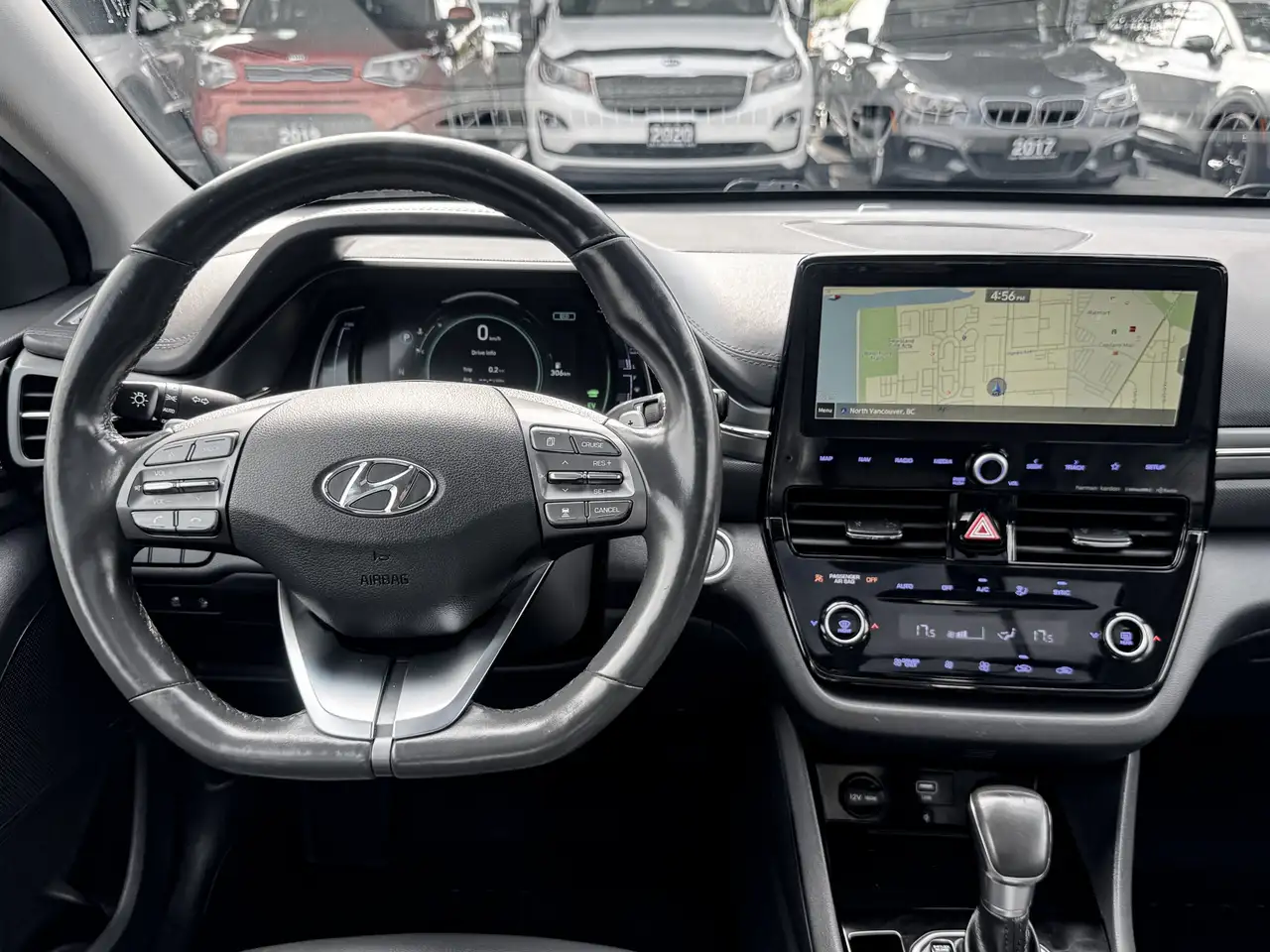 Hyundai IONIQ photo Hyundai IONIQ