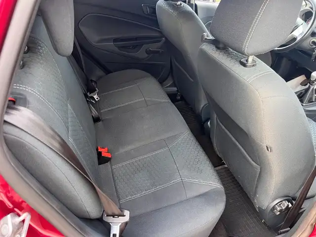 Ford Fiesta view 11