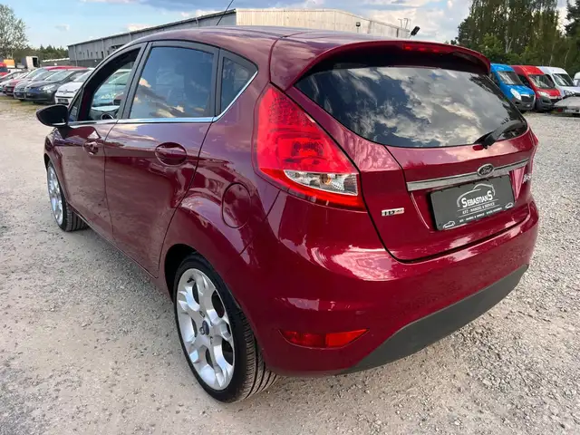 Ford Fiesta view 6