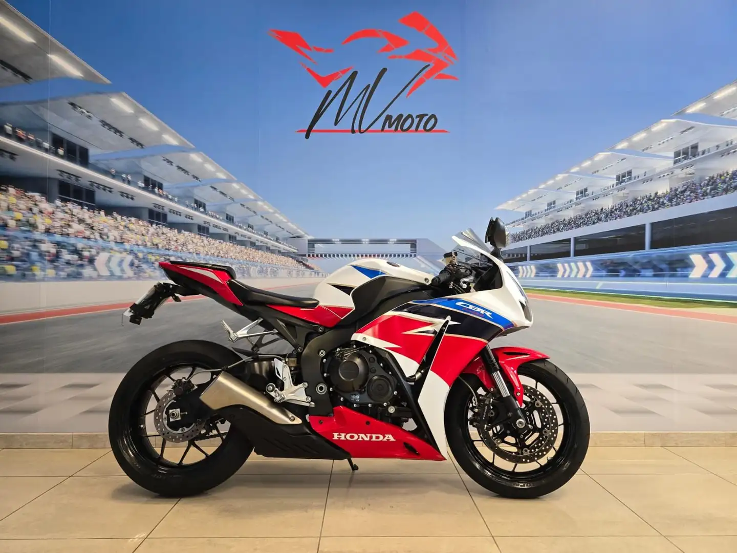 Honda CBR 1000 "Fireblade" Km 23500 - 1