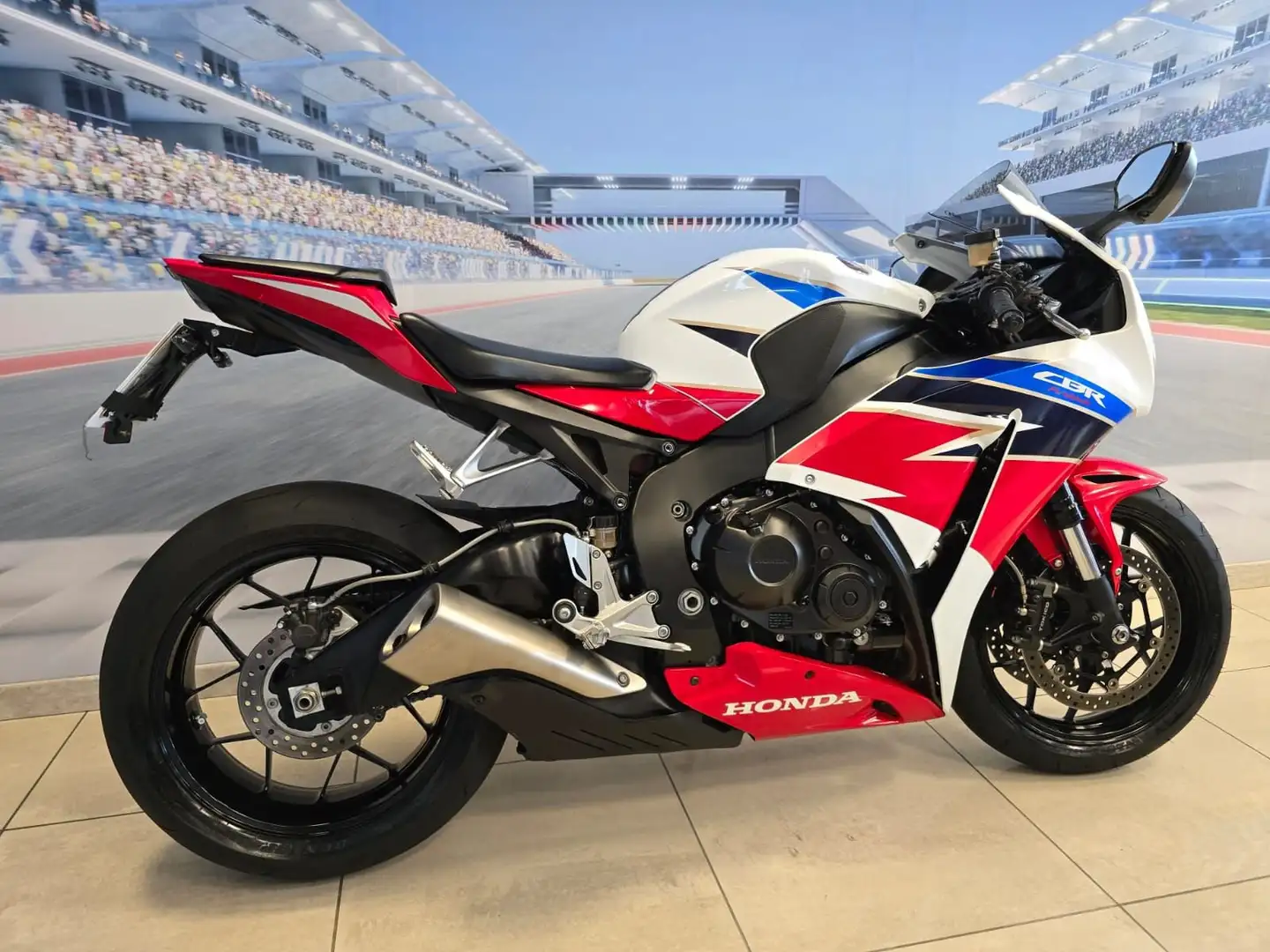 Honda CBR 1000 "Fireblade" Km 23500 - 2