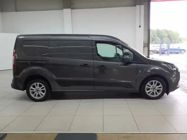 Ford Transit view 7