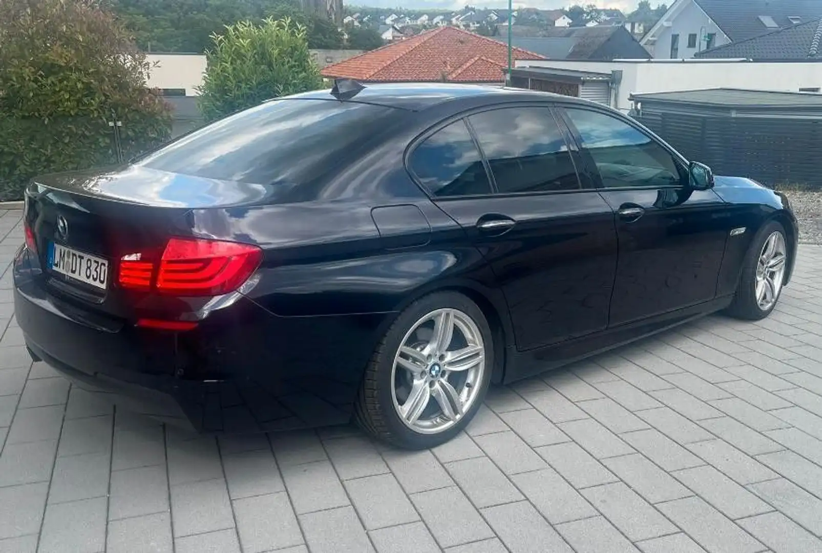 BMW 520 M-Paket / 2 Hand Schwarz - 2