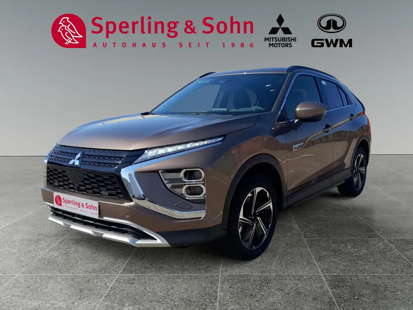 Mitsubishi Eclipse Cross Plus Hybrid 4WD Braun - 1