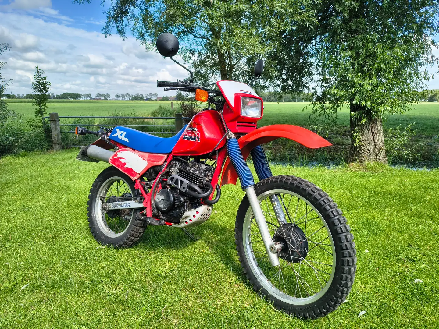 Honda XL 250 R Rouge - 1