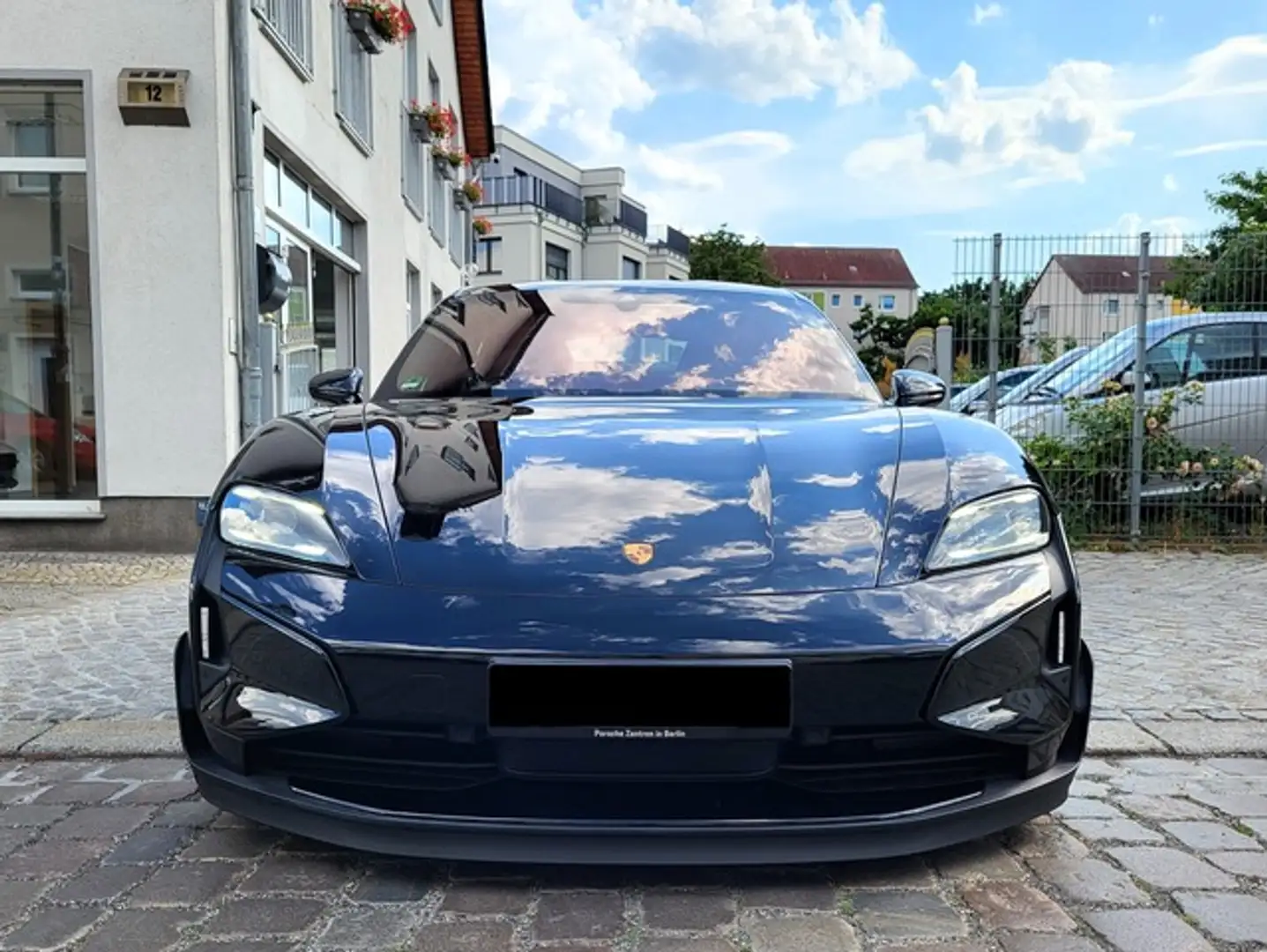 Porsche Taycan Turbo GT Weissach 1033 PS KERAMIK CARBON Schwarz - 2