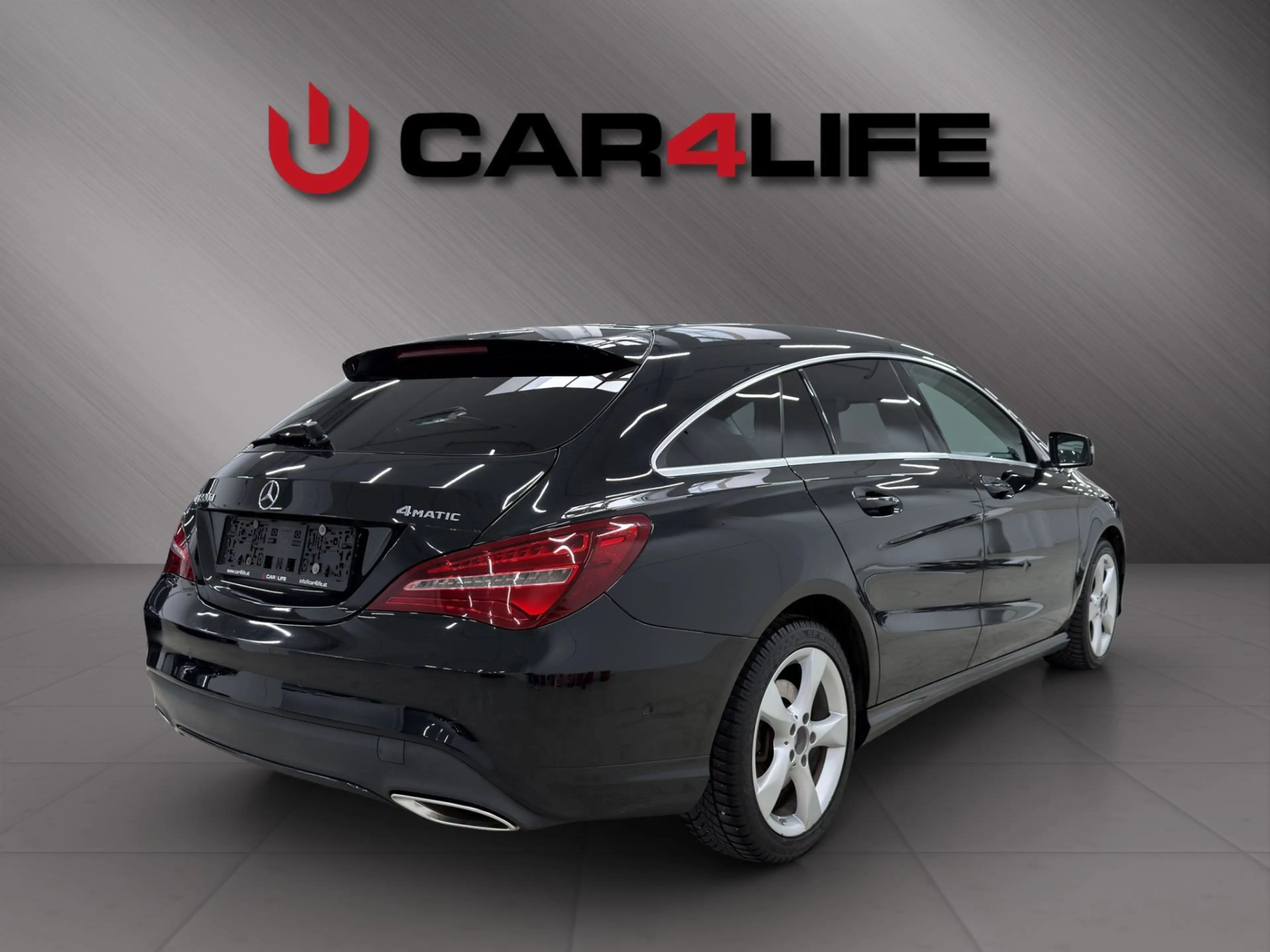 Mercedes-Benz CLA 220 CDI Shooting Brake 4MATIC Aut. *Kamera*LED* — photo 5