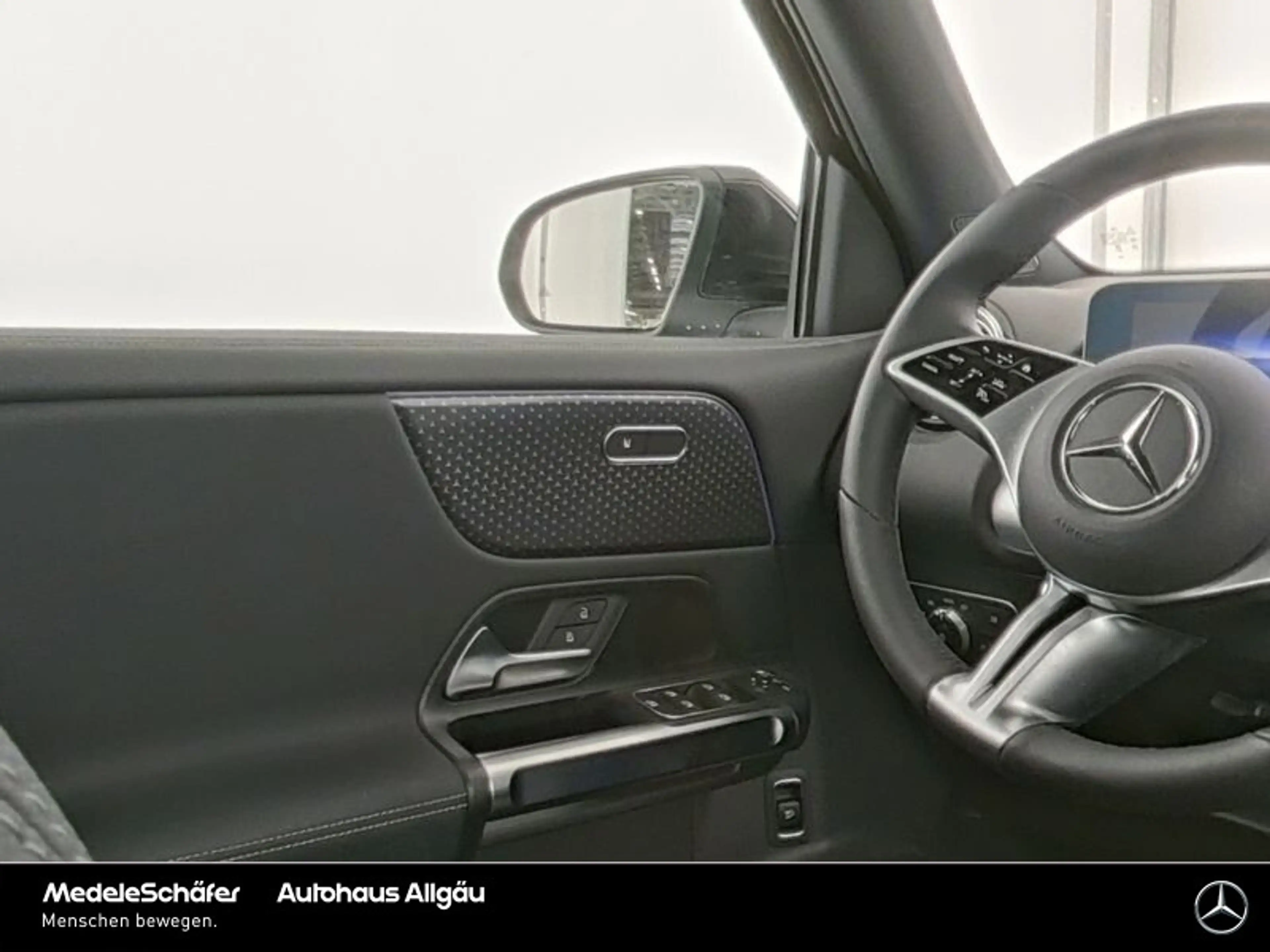 Mercedes-Benz EQB 250 EQB 250+ Progressive Advanced Fahr-Assi Kamera LED — photo 8