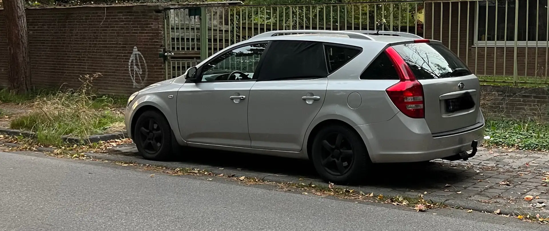 Kia Carens Kia ceed Sw Silber - 2