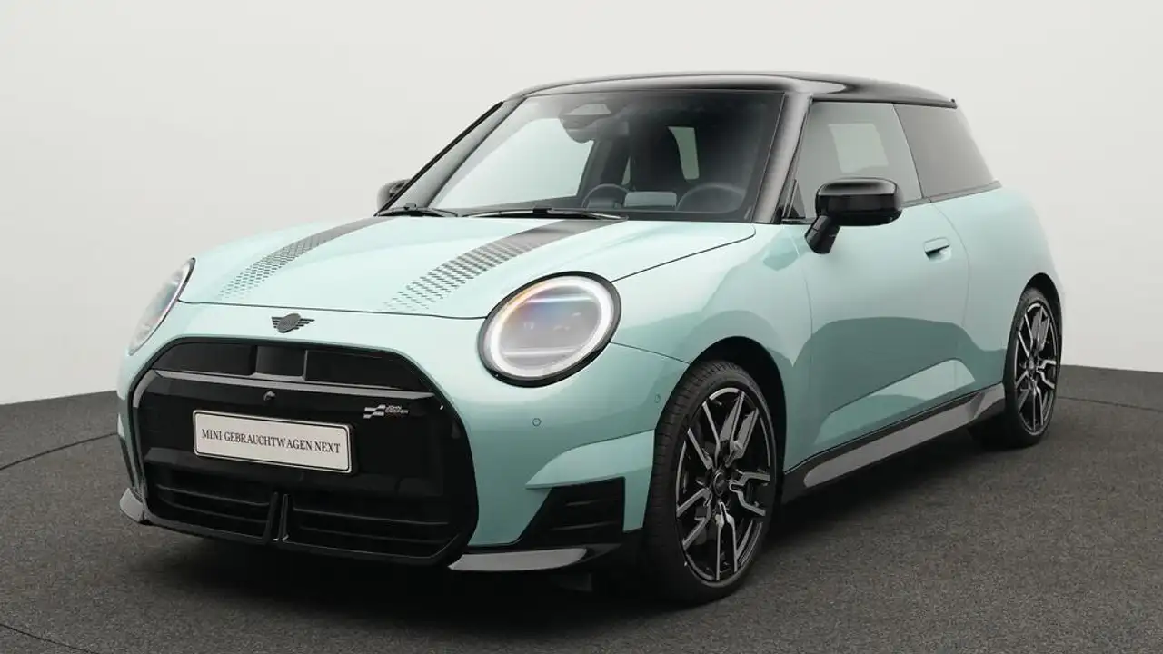 MINI Cooper John Cooper Works Trim