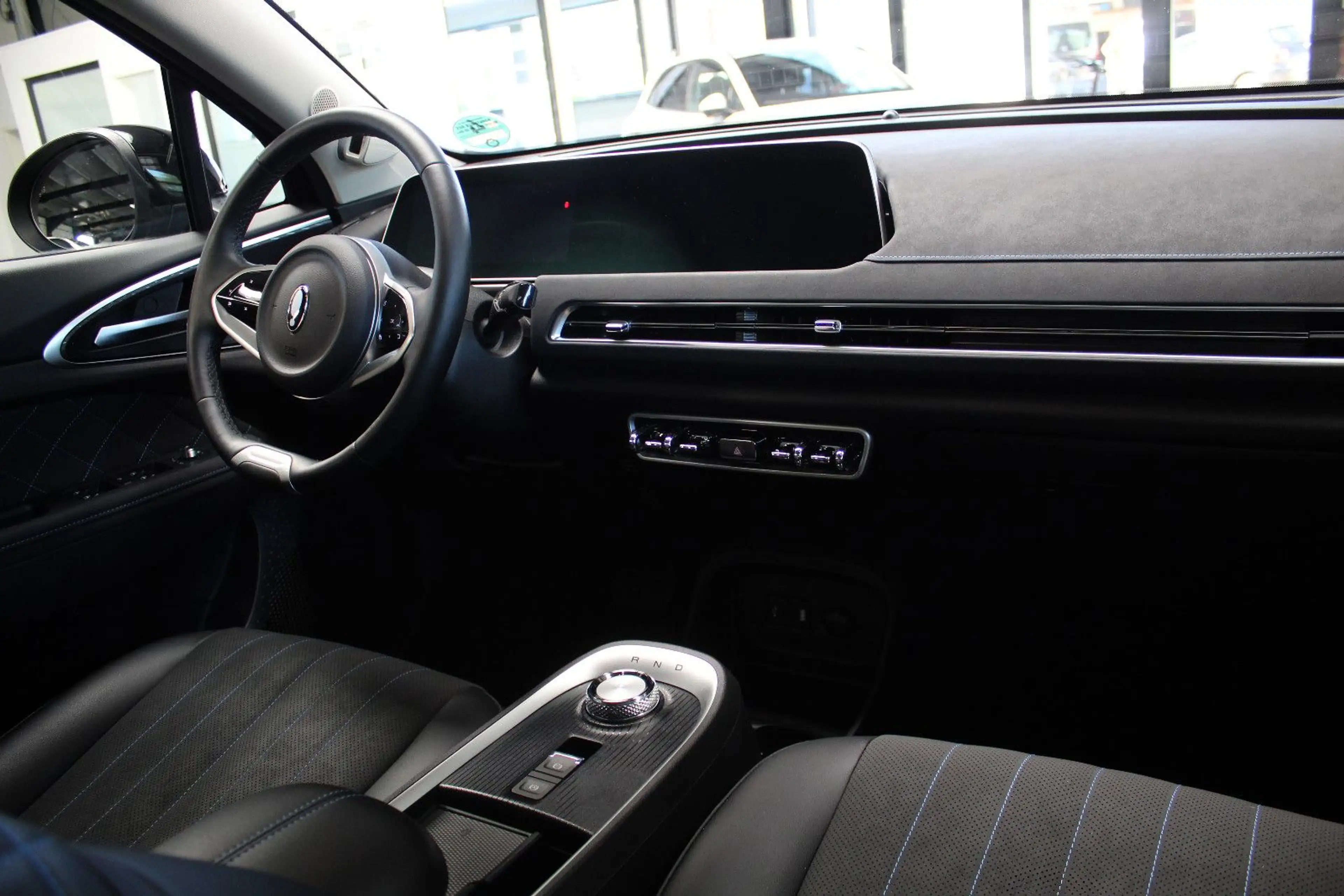 GWM ORA 03 400 Pro+(elektr. Heckklappe, Pano-Dach) — photo 10