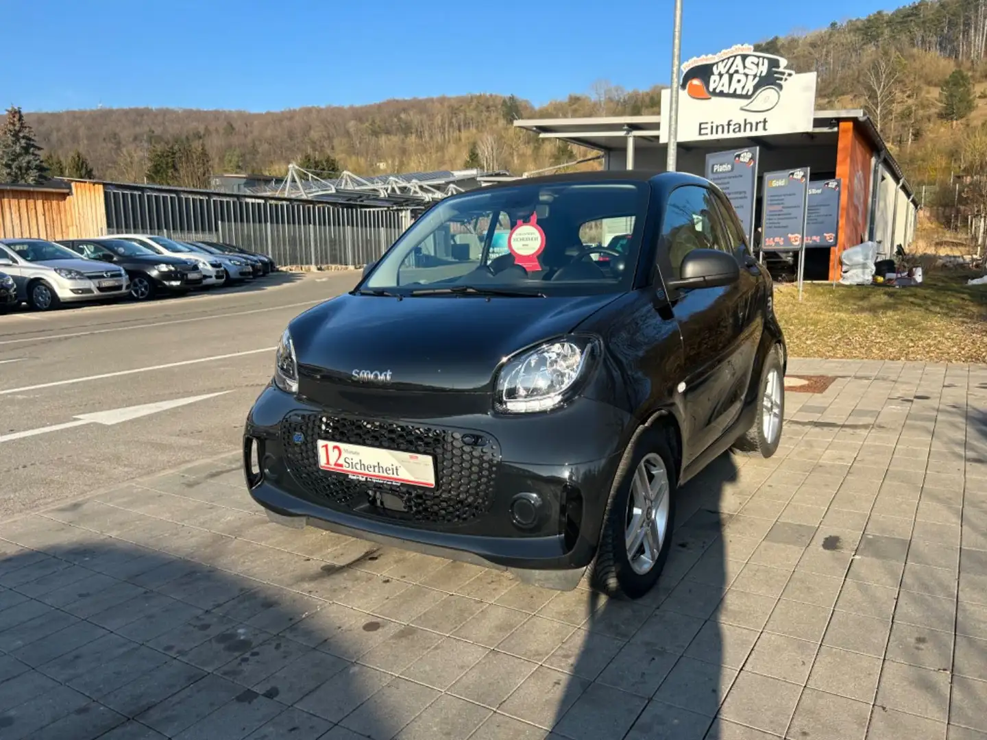 smart forTwo fortwo coupe electric drive / EQ*GEPFLEGT Schwarz - 1