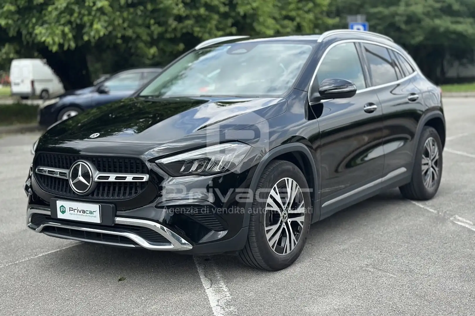 Mercedes-Benz GLA 200 GLA 200 Automatic Progressive Advanced Plus Zwart - 1