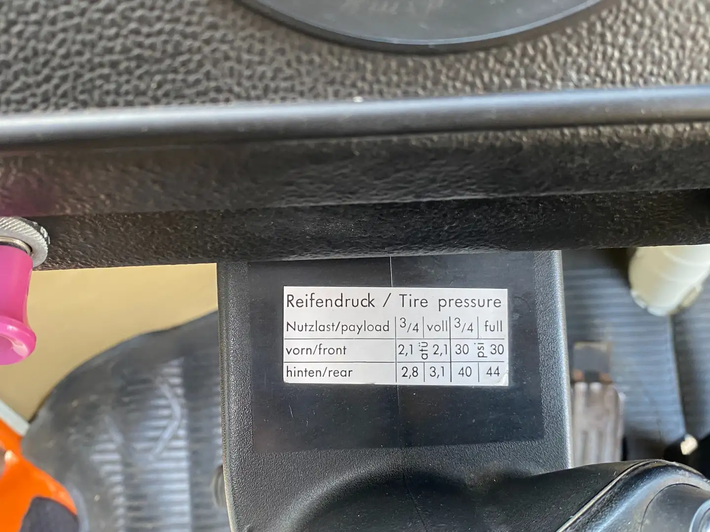 Volkswagen T2 23 AD Оранжевий - 2