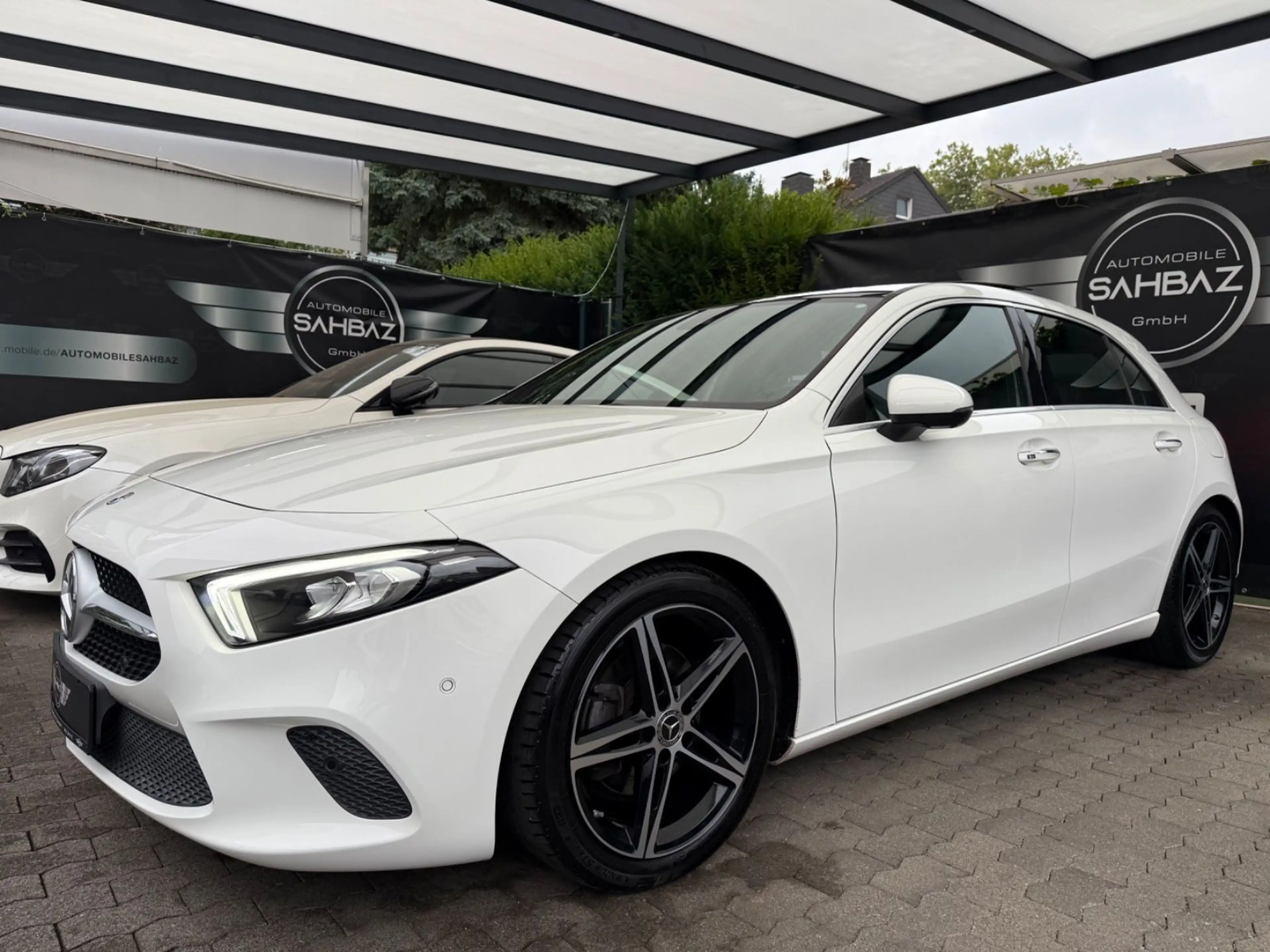 Mercedes-Benz A 200 *360°*KEYLESS*TOWI*SPUR*PANORAMA*WIDE — photo 4
