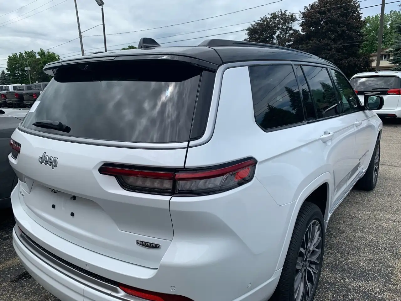 Jeep Grand Cherokee снимка Jeep Grand Cherokee
