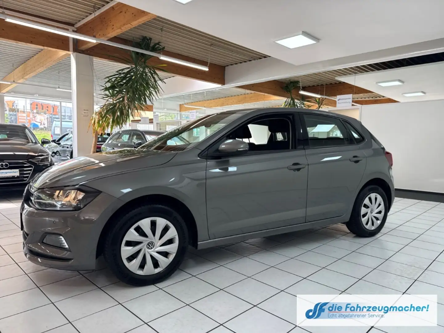 Volkswagen Polo VI Comfortline 1.0 TSI EU6d ACC Musikstreaming DAB Grigio - 2
