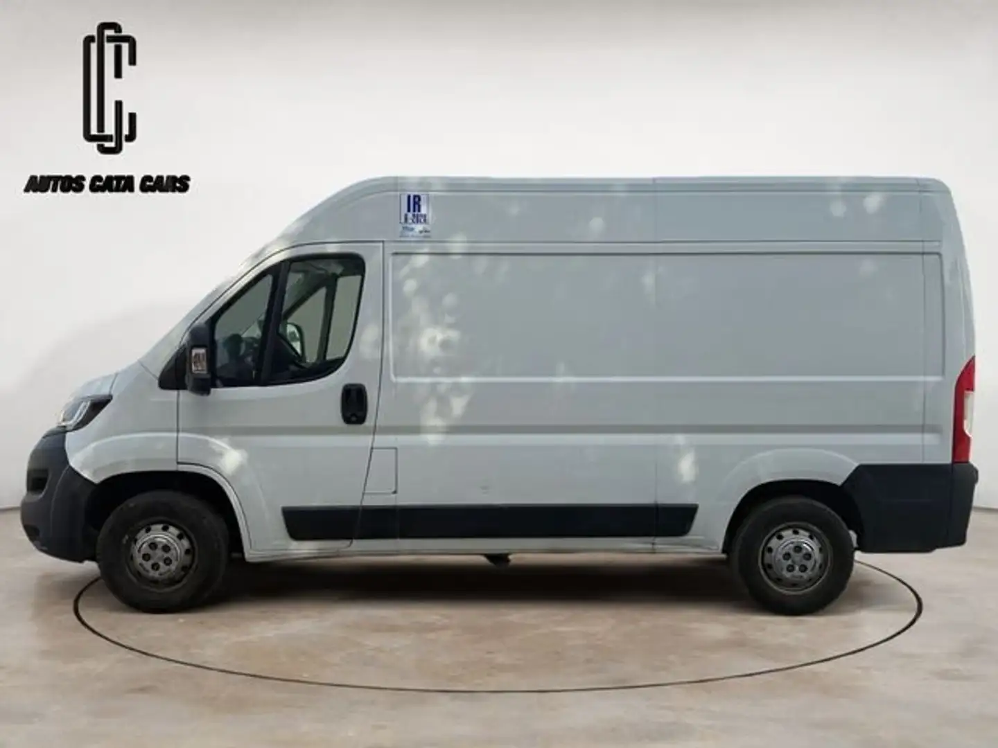 Peugeot Boxer Furgón 2.0BlueHDI 333 L2H2 110 Blanco - 2