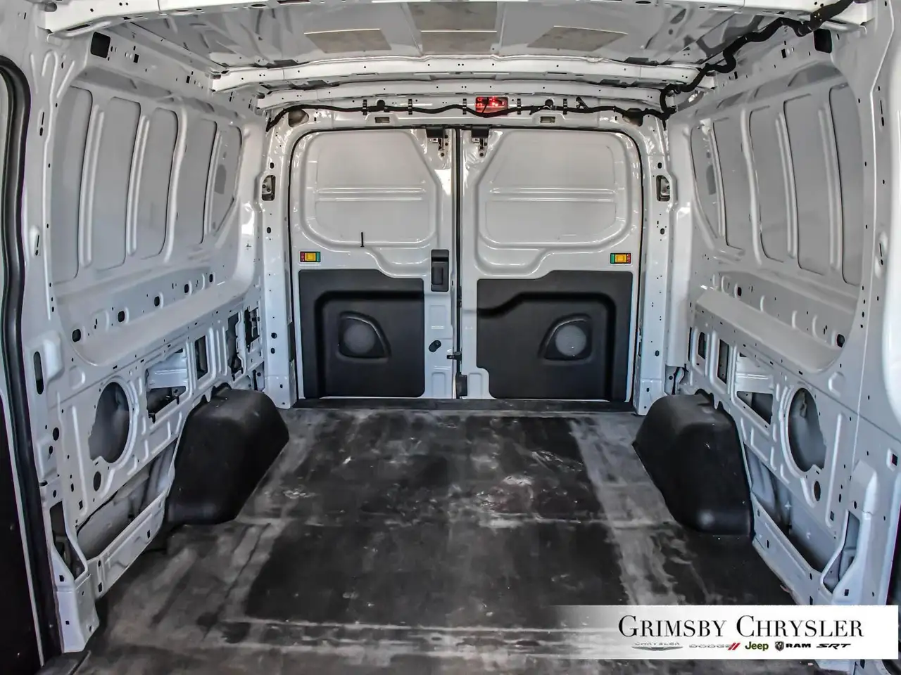 Ford Transit Cargo Van снимка Ford Transit Cargo Van