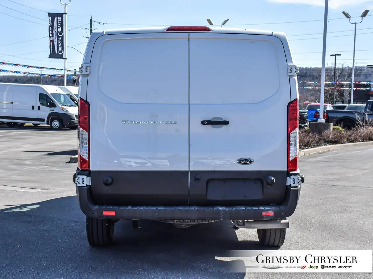 Ford Transit Cargo Van снимка Ford Transit Cargo Van