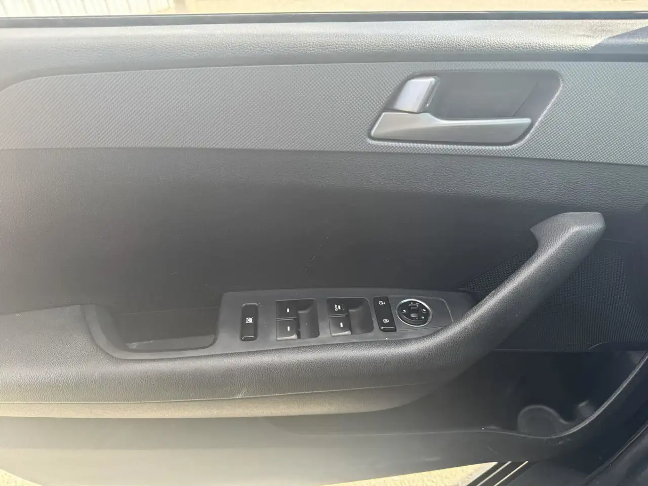 Hyundai SONATA снимка Hyundai SONATA
