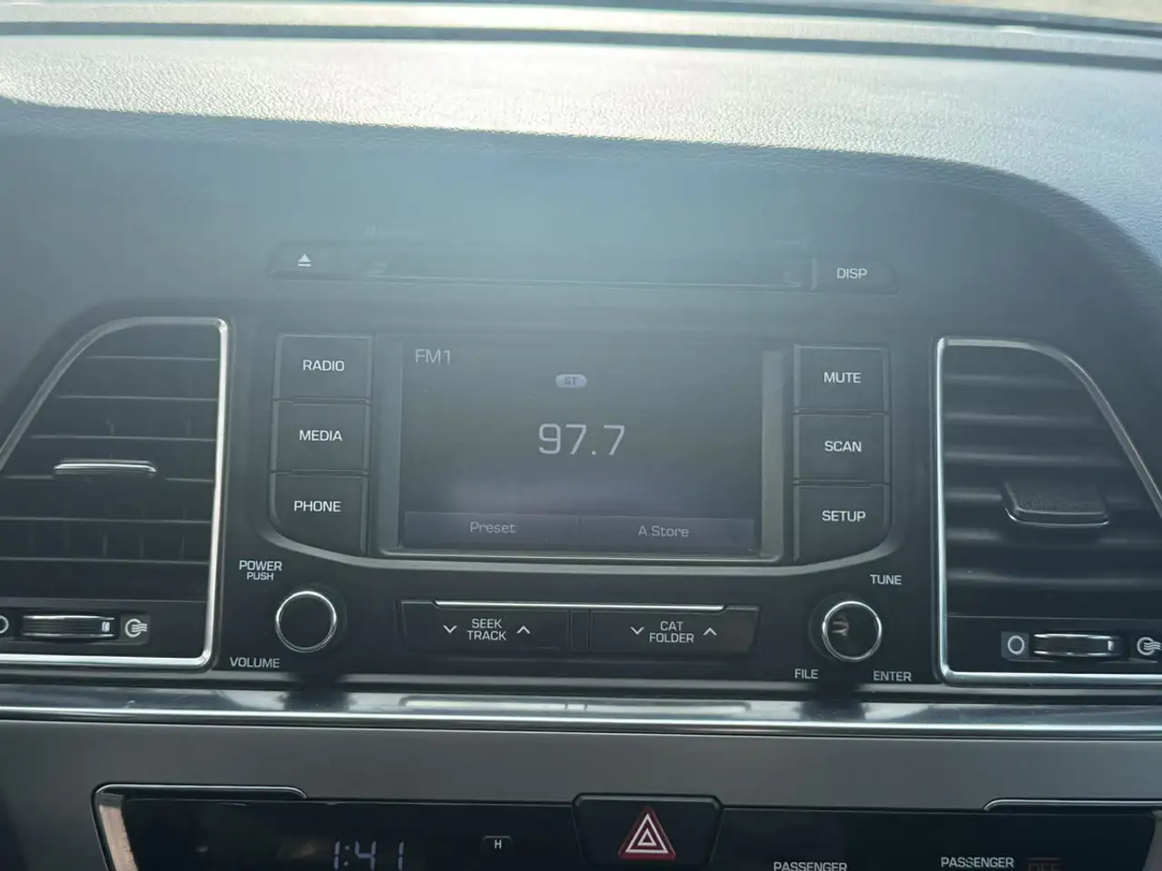 Hyundai SONATA снимка Hyundai SONATA