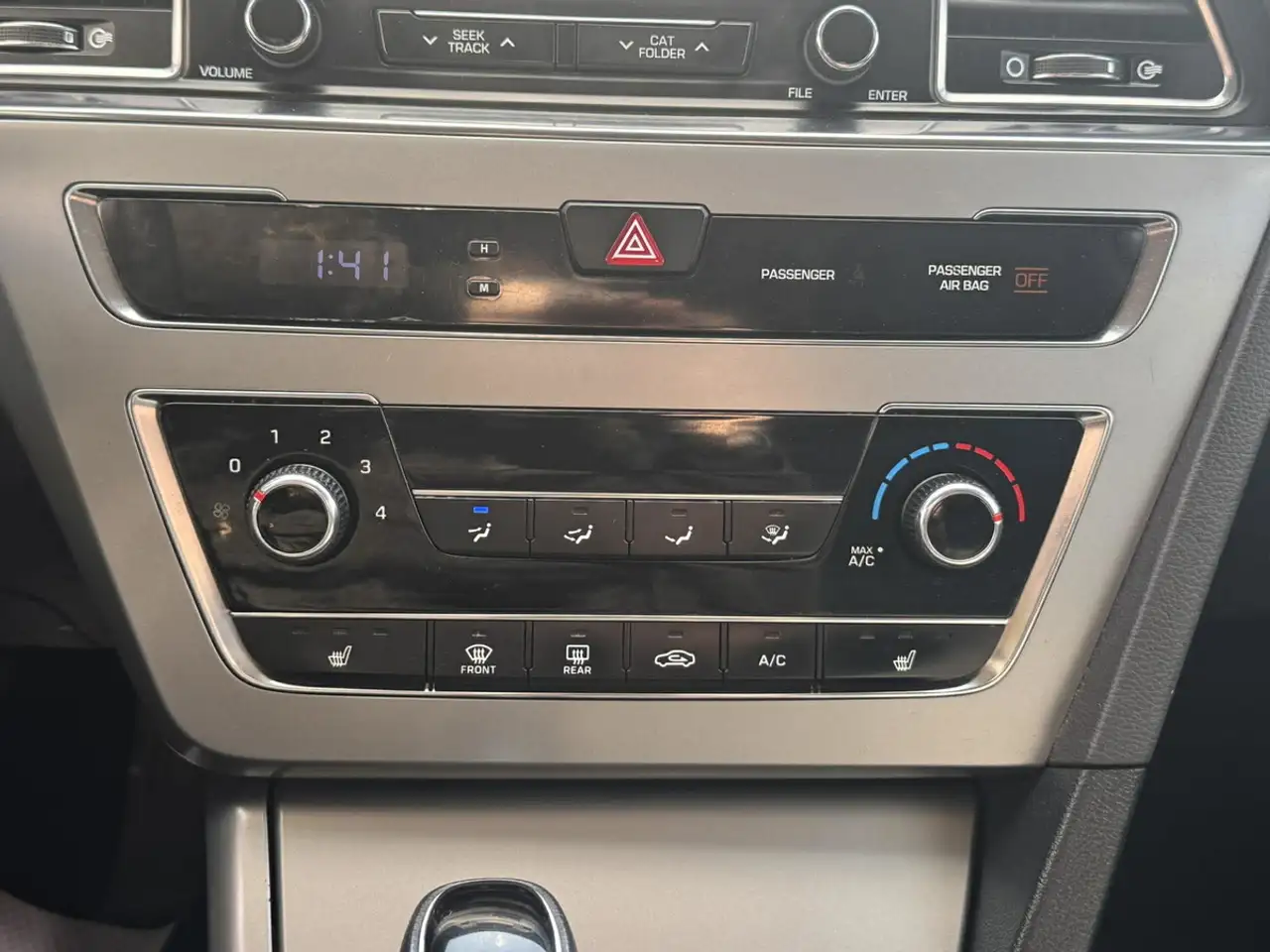 Hyundai SONATA снимка Hyundai SONATA