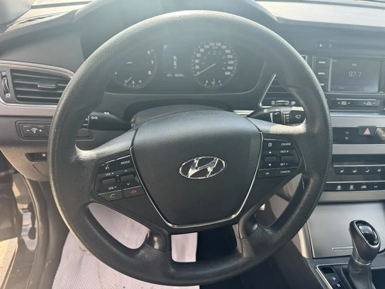 Hyundai SONATA снимка Hyundai SONATA