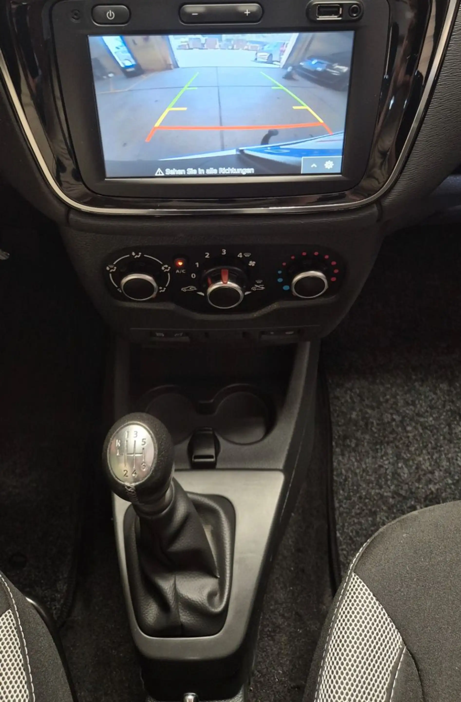 Dacia Lodgy 1.5 Blue dCi Stepway Plus, AHK. — photo 10