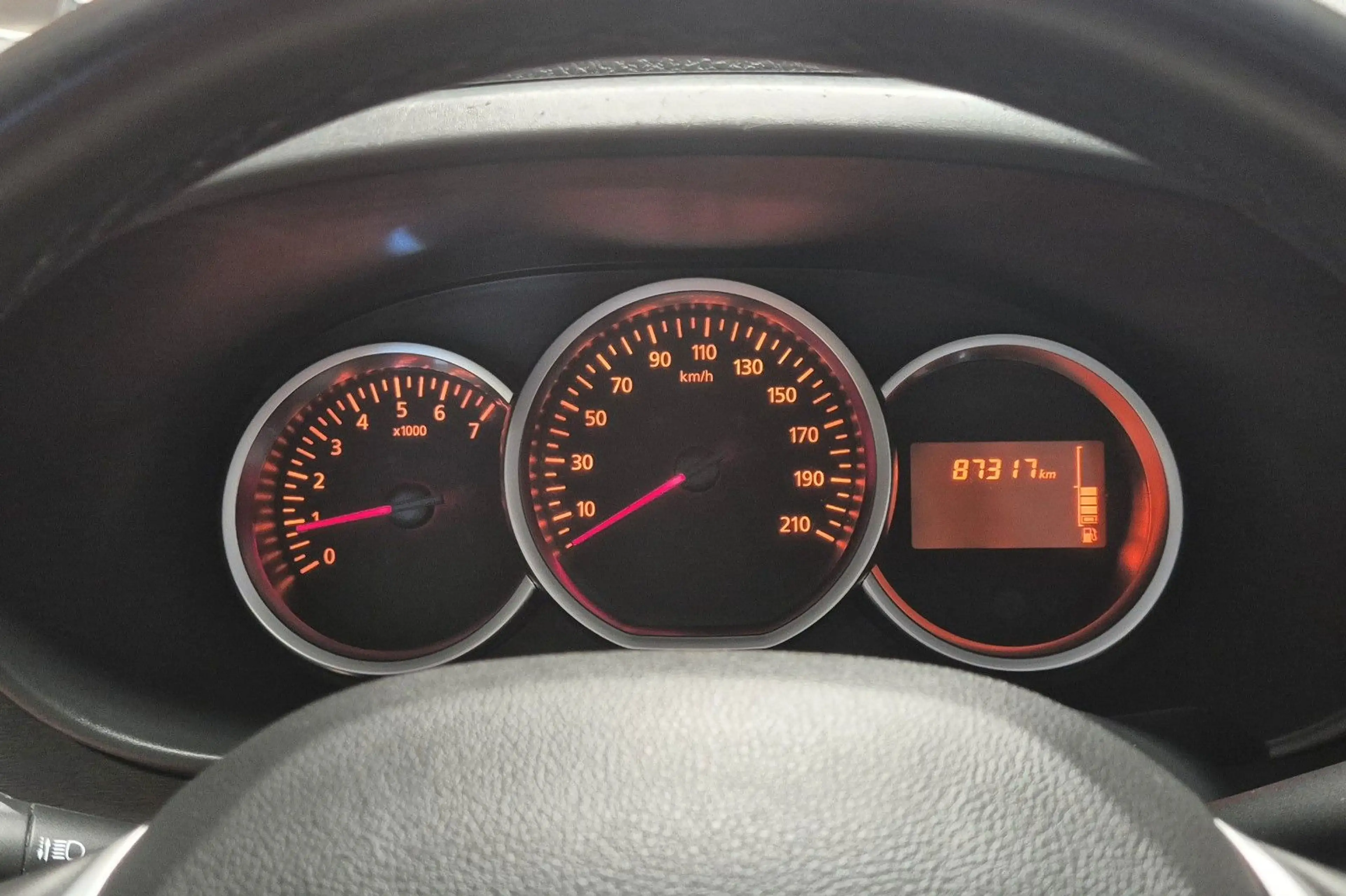 Dacia Lodgy 1.5 Blue dCi Stepway Plus, AHK. — photo 12