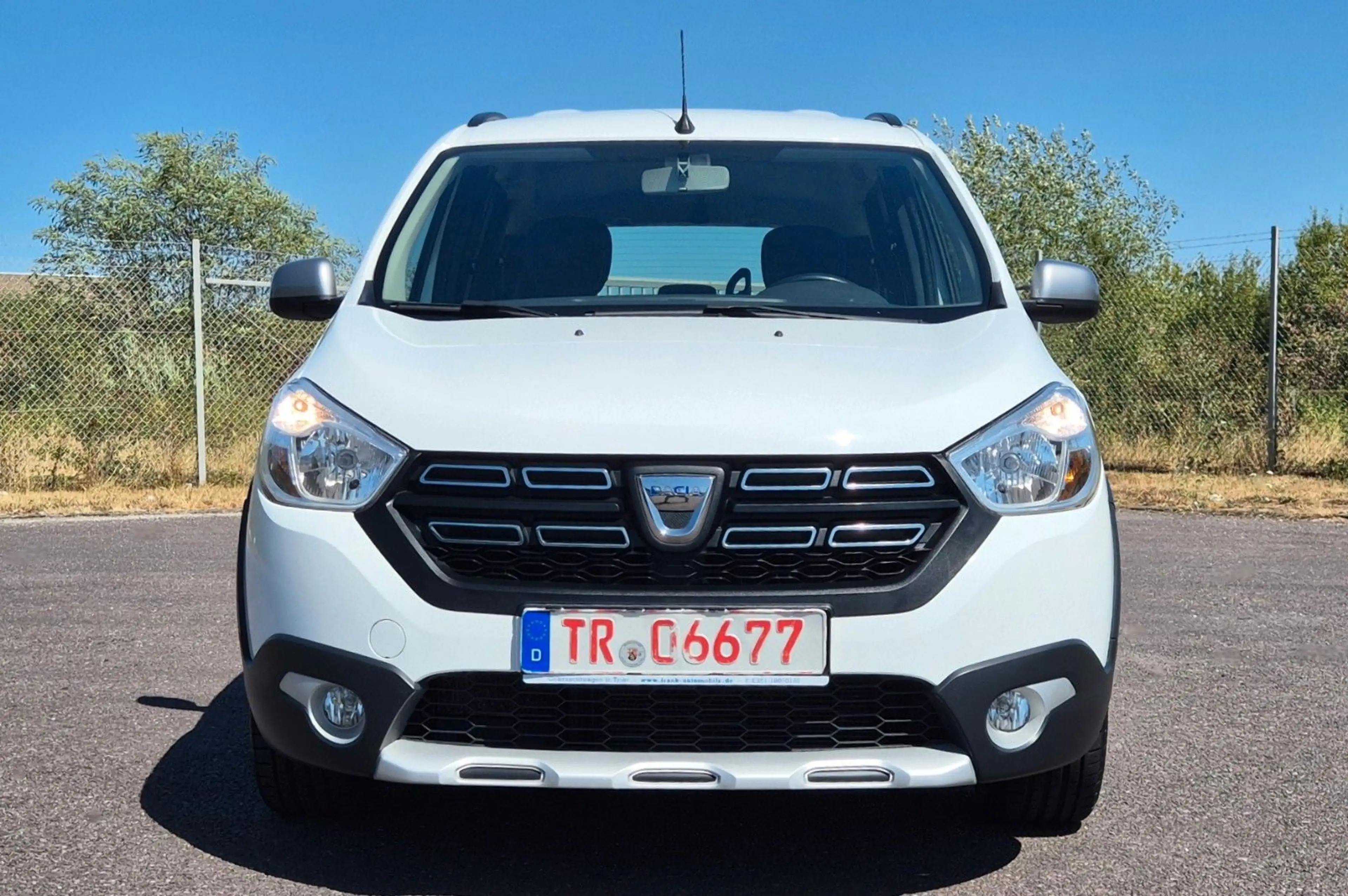 Dacia Lodgy 1.5 Blue dCi Stepway Plus, AHK. — photo 5