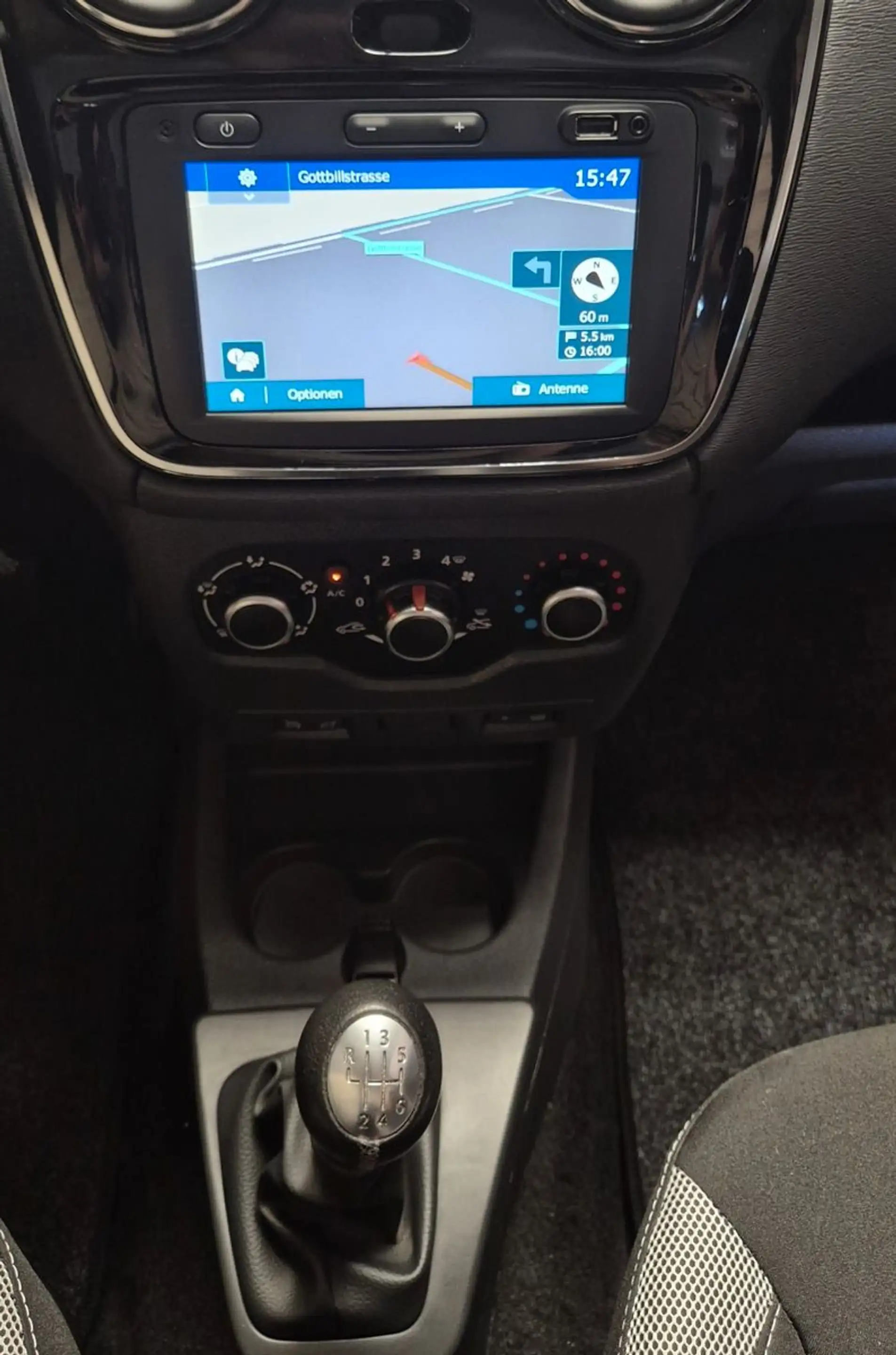 Dacia Lodgy 1.5 Blue dCi Stepway Plus, AHK. — photo 11