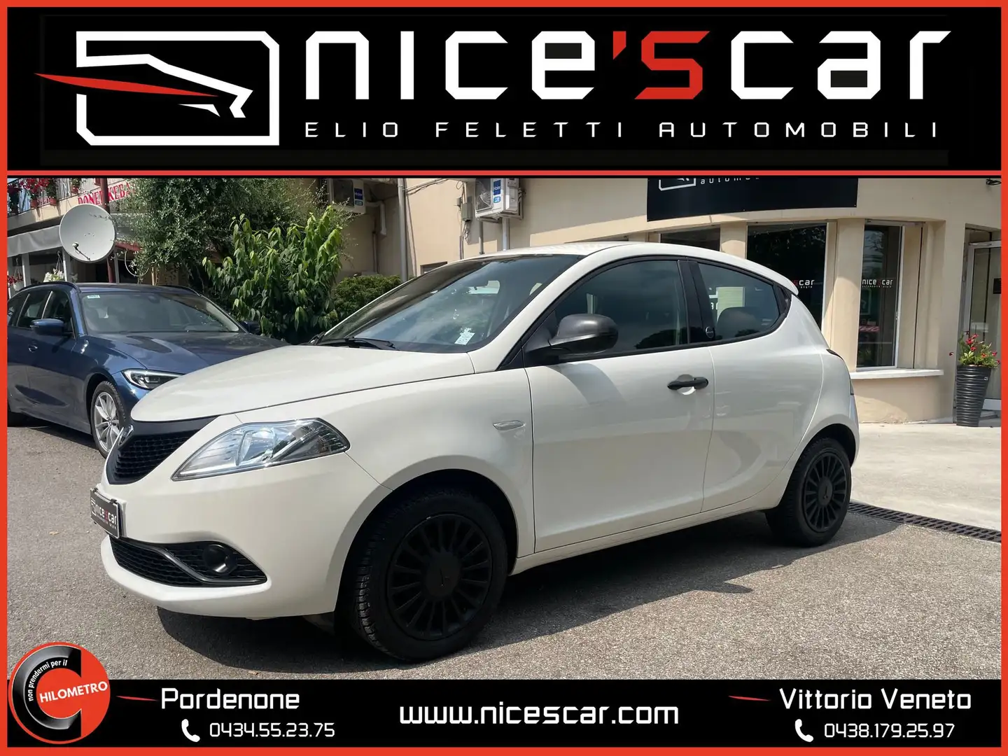 Lancia Ypsilon 1.0 FireFly 5 porte S&S Hybrid Silver Bianco - 1
