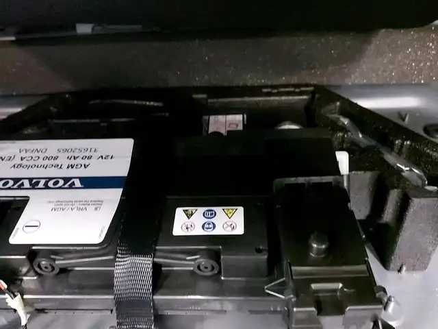 Volvo XC40 view 5