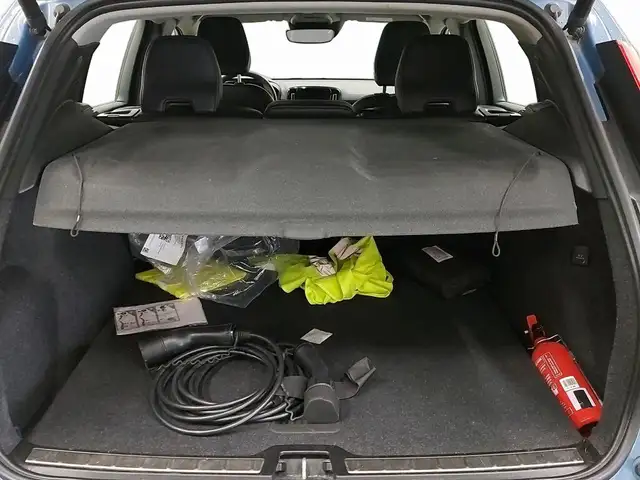 Volvo XC40 view 9